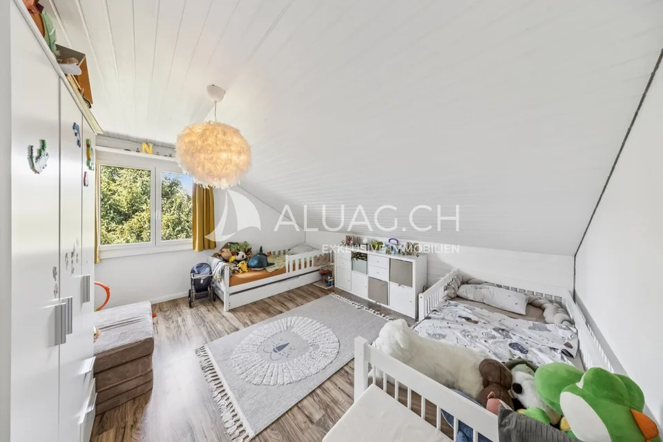 Living on 2 floors near the Aare