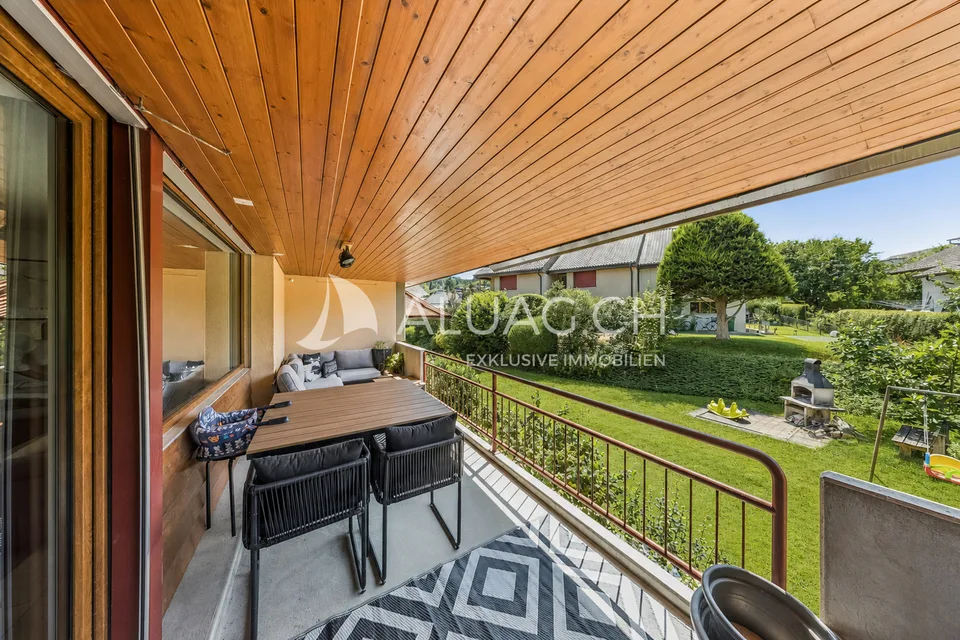 Living on 2 floors near the Aare