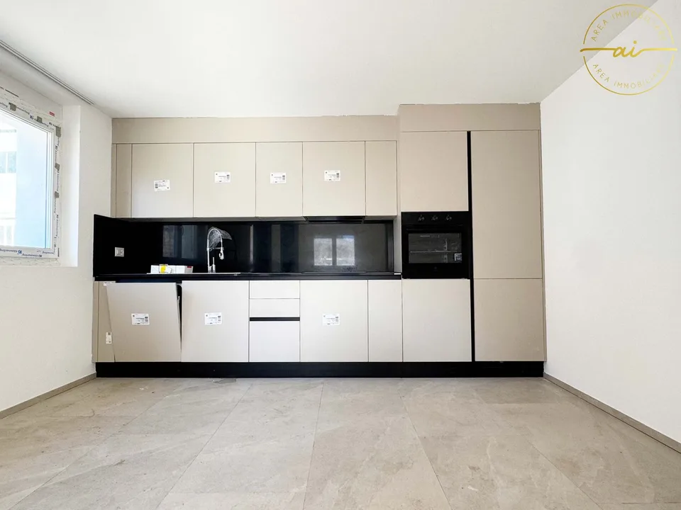 Villa mit zwei unabhängigen Wohnungen in Cresciano
