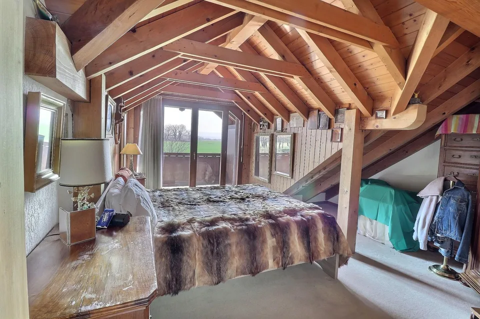 Magnificent attic duplex in viager, occupied without rent