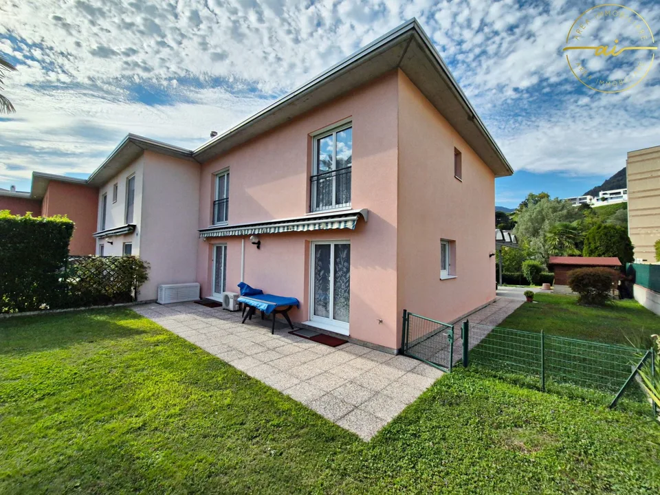 Helles Einfamilienhaus mit 5,5 Zimmern im Grünen