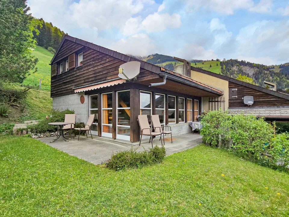 3.5 Zimmer Chalet - Ferienhaus