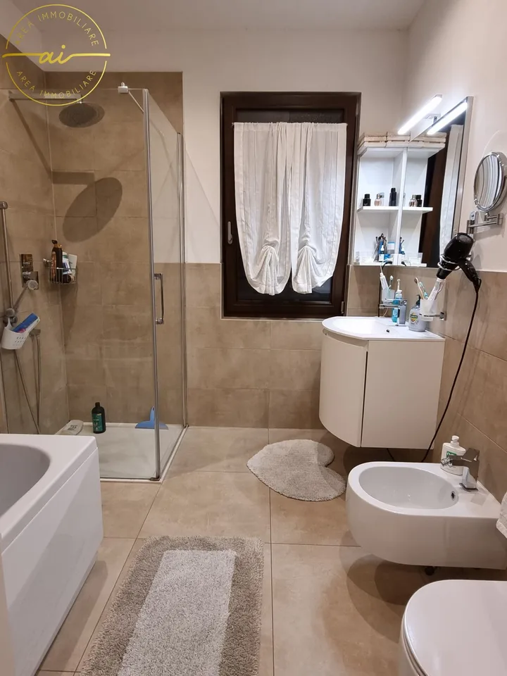 Appartement moderne 3.5 pièces dans le noyau de Coldrerio