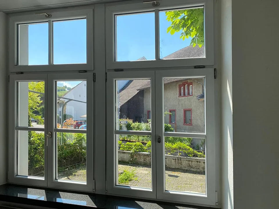 2 1/2 Zimmer Wohnung 108 m2 mit grosser Terrasse