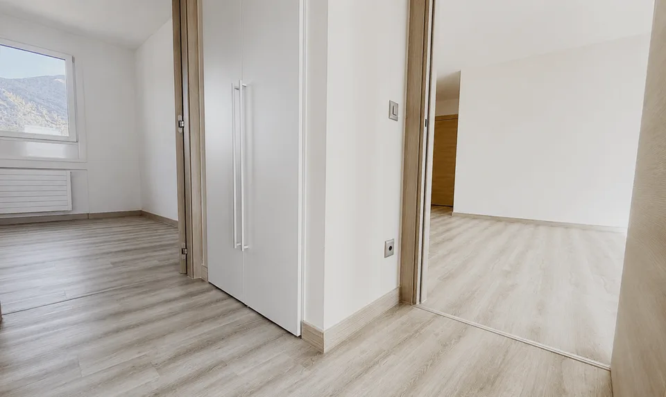 BIS ZU 3 MONATE KOSTENLOS - 4.5 Zimmer renoviert in Coldrerio