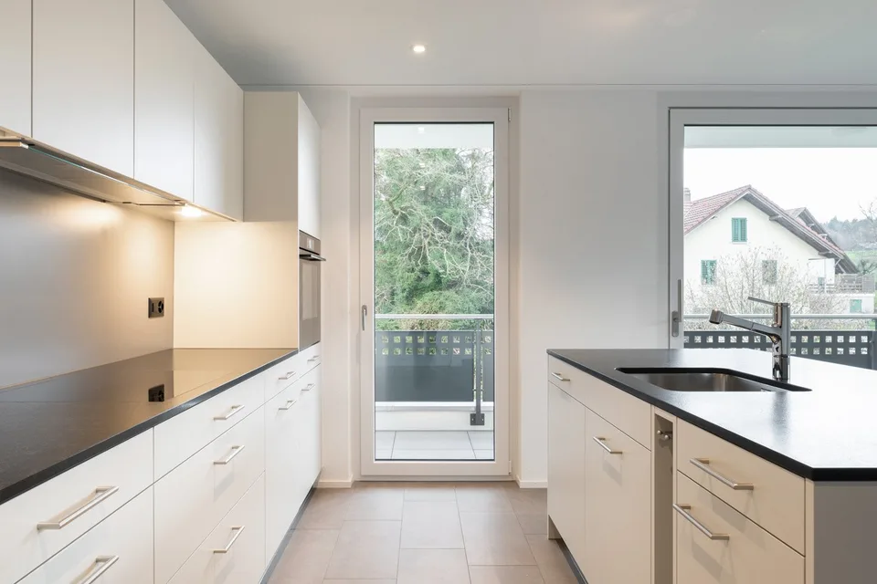 Di alta qualità e confortevole – La tua nuova casa con terrazza sul giardino affacciata sull'Oeschbach – foto 7 di 12