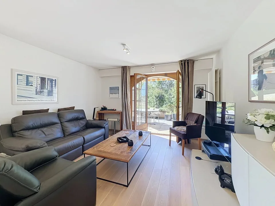 2,5 pièces avec terrasse de 38 m2 - vue lac – photo 11 sur 12