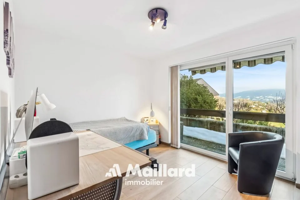 Magnificent 6.5-room apartment with panoramic views of the Alps