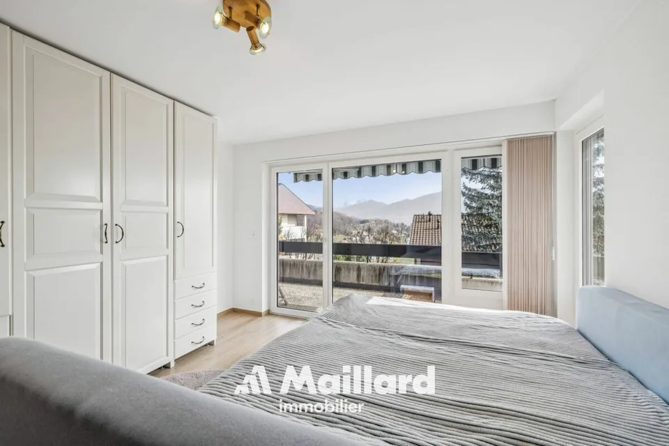 Magnificent 6.5-room apartment with panoramic views of the Alps