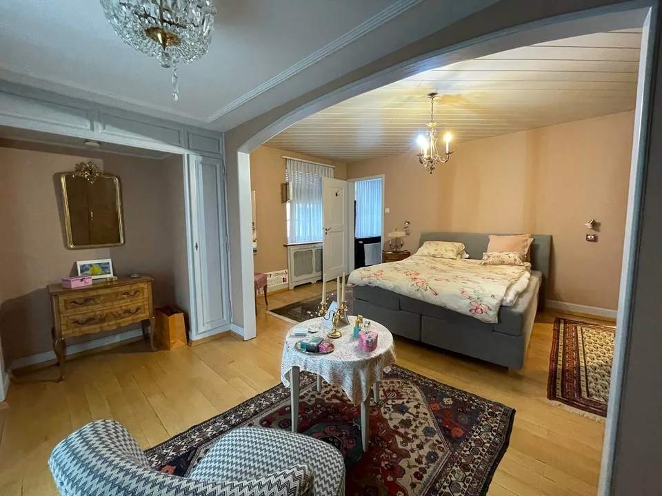 Stylish country house with large surroundings – photo 12 of 16