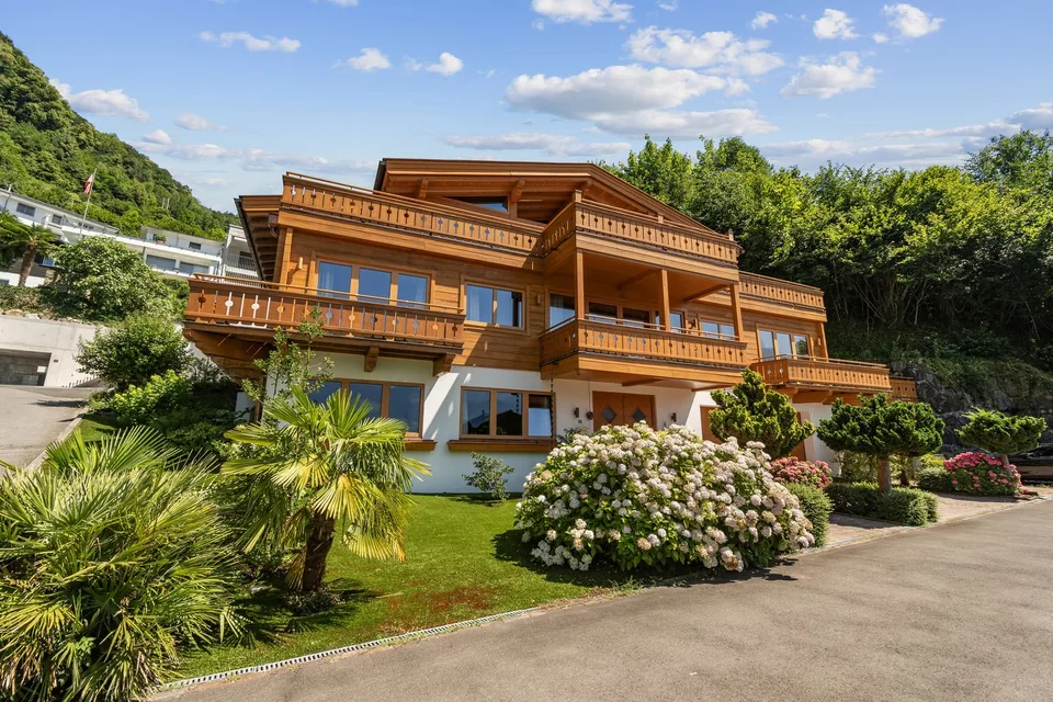RESERVIERT: Exklusive Chalet-Villa mit sonnenverwöhntem Panorama