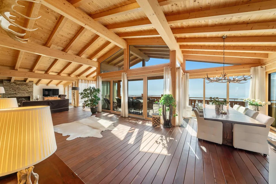 RESERVIERT: Exklusive Chalet-Villa mit sonnenverwöhntem Panorama