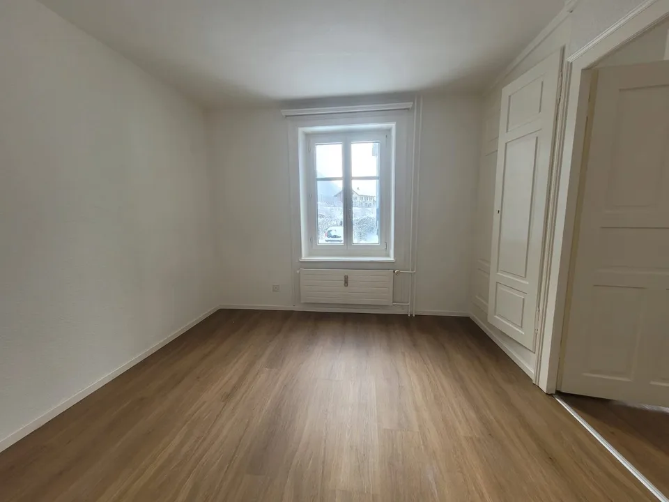 Renovated 3.5-room apartment in Rüti GL for rent
