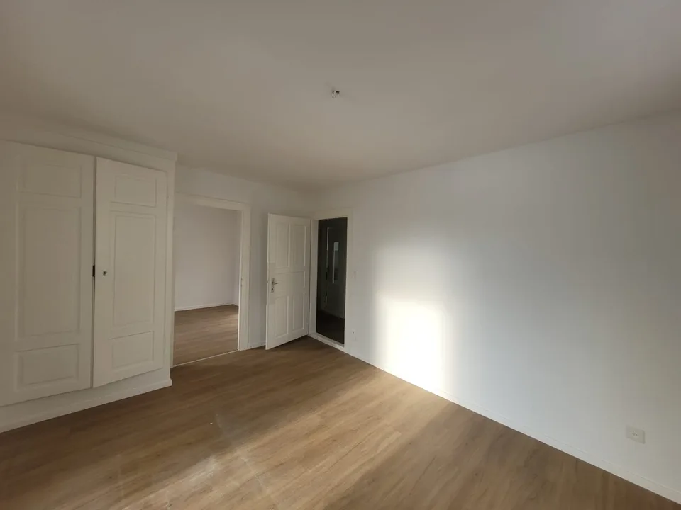 Renovated 3.5-room apartment in Rüti GL for rent