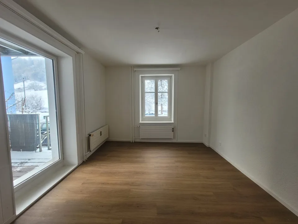 Renovated 3.5-room apartment in Rüti GL for rent