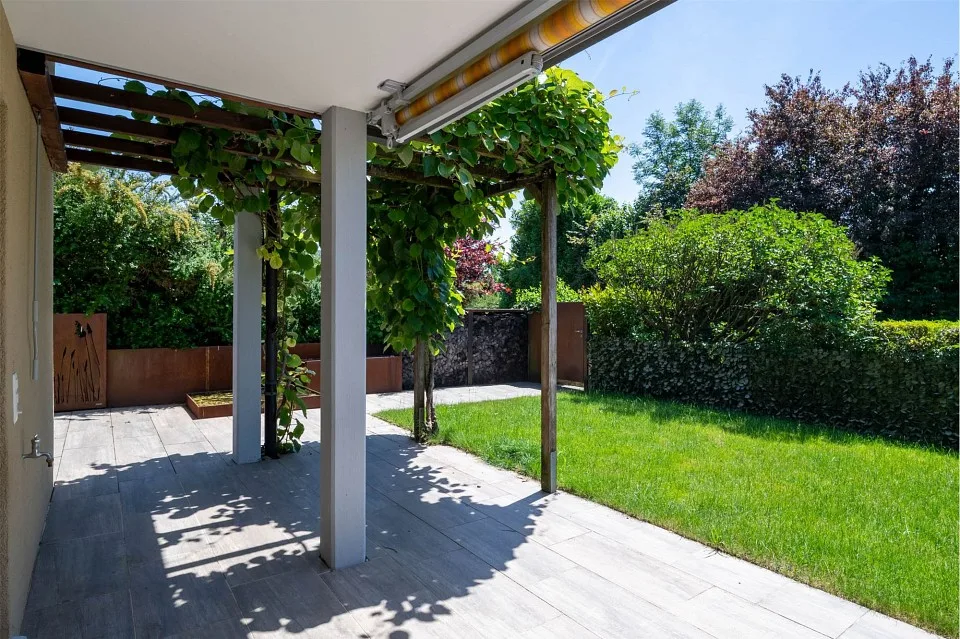 Casa a schiera di 5,5 locali con giardino soleggiato