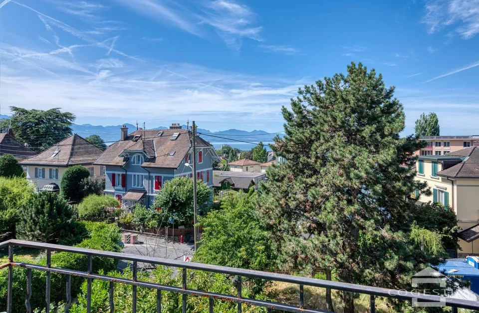 Appartement de caractère en combles avec vue exceptionnelle