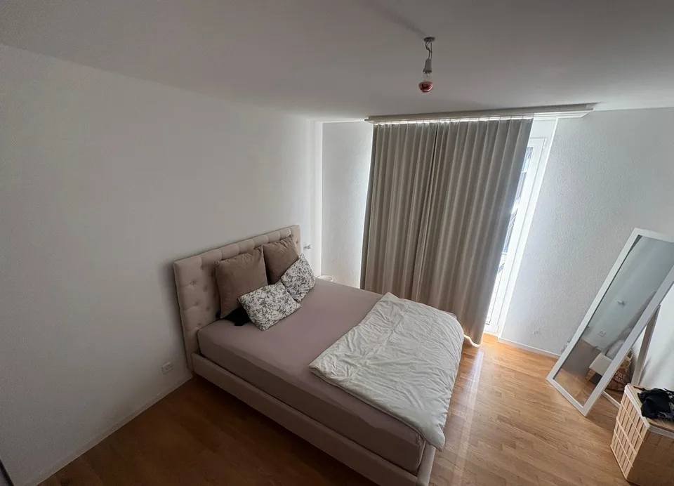 Schönes modernes Apartment mit 2.5 Zimmern und Terrasse