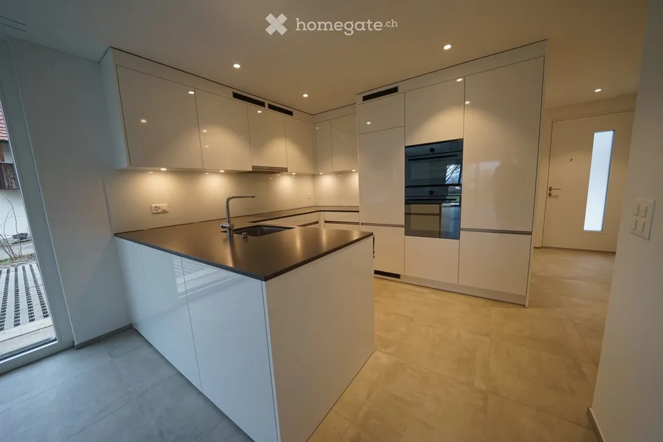 First Rental - Welcome to Your New Home – in the Heart of Dürnten, Rural yet Central!