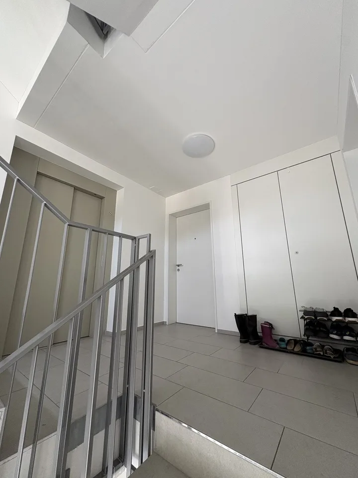 Helle, Moderne 4.5-Zimmer-Wohnung in Zürich Witikon