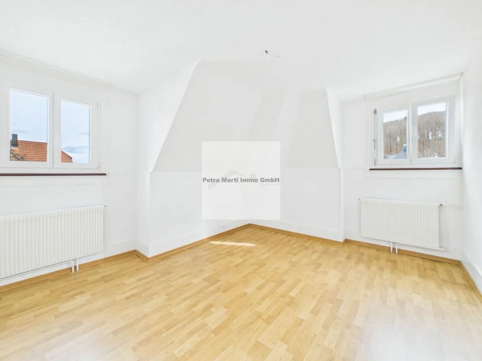 Accogliente appartamento mansardato di 3,5 locali in una zona tranquilla – foto 6 di 11