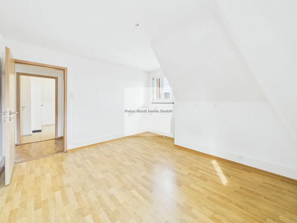Cozy 3.5-room attic apartment in a quiet location