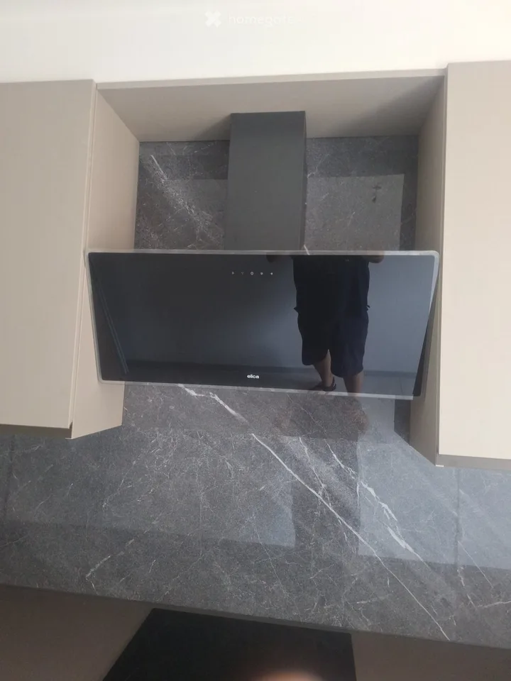 Renovated apartment on the 3rd floor facing south