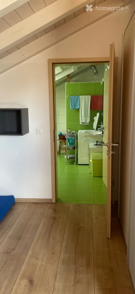Partly furnished studio