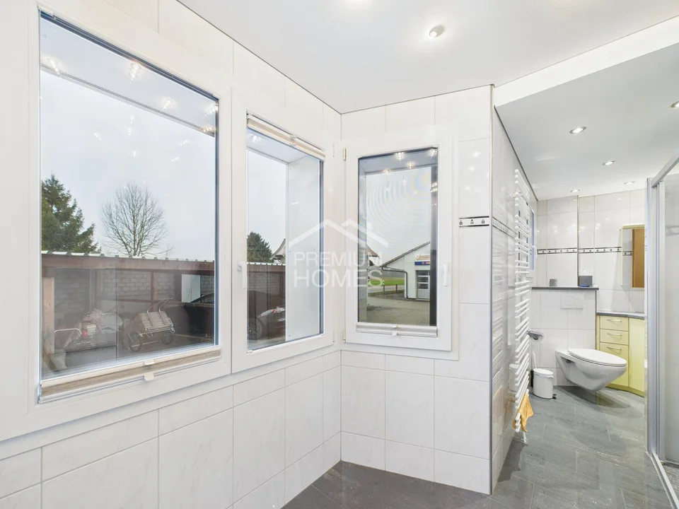 Rare combination of commercial and residential space