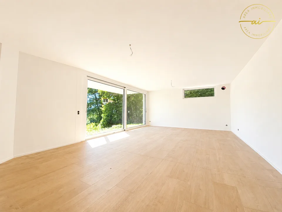 EXKLUSIV 4.5 Zimmer mit Garten und Panoramablick in Sala Capriasca