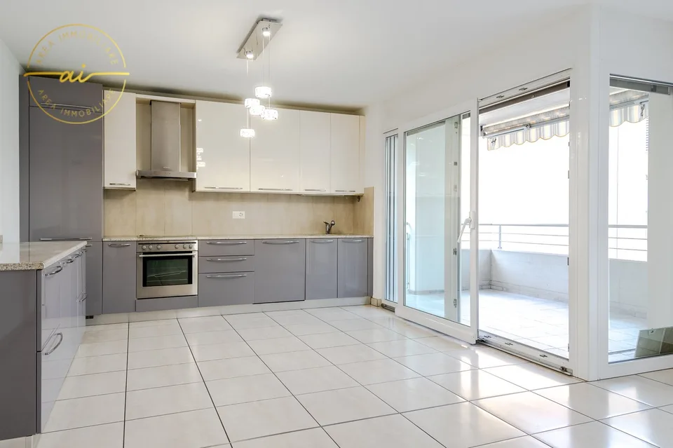 Helles 4.5-Zimmer-Apartment in Castel San Pietro