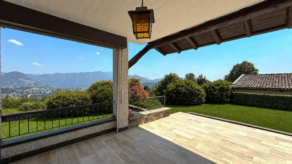 Splendido appartamento con giardino in casa bifamiliare