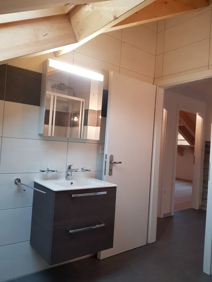 À louer  Appartement 3,5 pièces rénové à neuf à Aproz