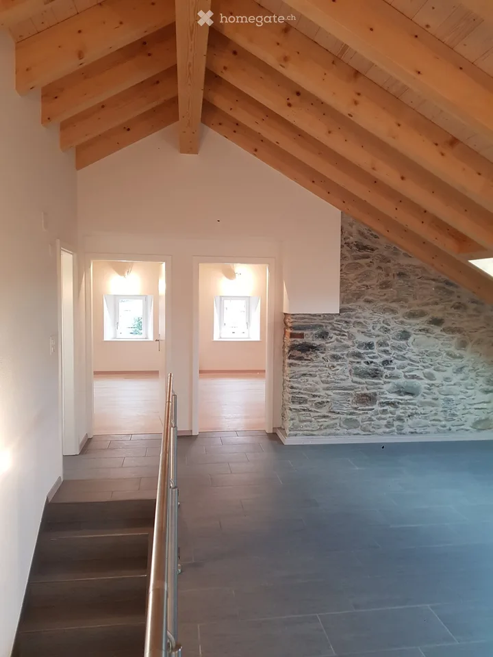 À louer  Appartement 3,5 pièces rénové à neuf à Aproz