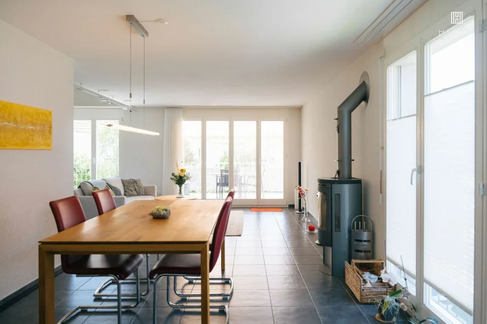 4½-Zimmer-Maisonette-Wohnung auf 3 Etagen zwischen See und Berge