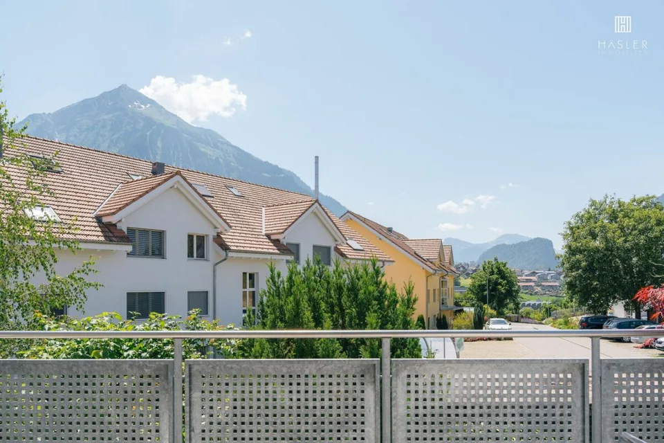 4½-Zimmer-Maisonette-Wohnung auf 3 Etagen zwischen See und Berge