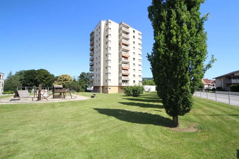 Schöne Aussichten! Helle und gemütliche Wohnung im 7. OG mit toller Bergsicht!