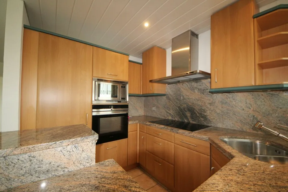 Sunny apartment with a far-reaching view in Zufikon - today's yield, tomorrow's home