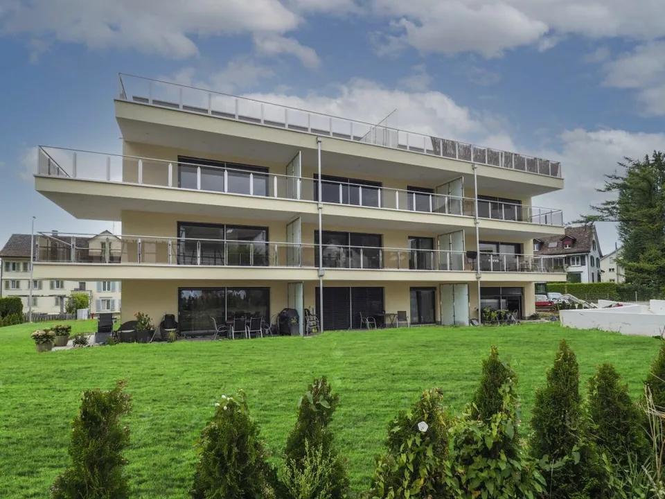 Paradiso di giardino a Bischofszell - appartamento di 3,5 locali luminoso in standard Minergie da affittare immediatamente!