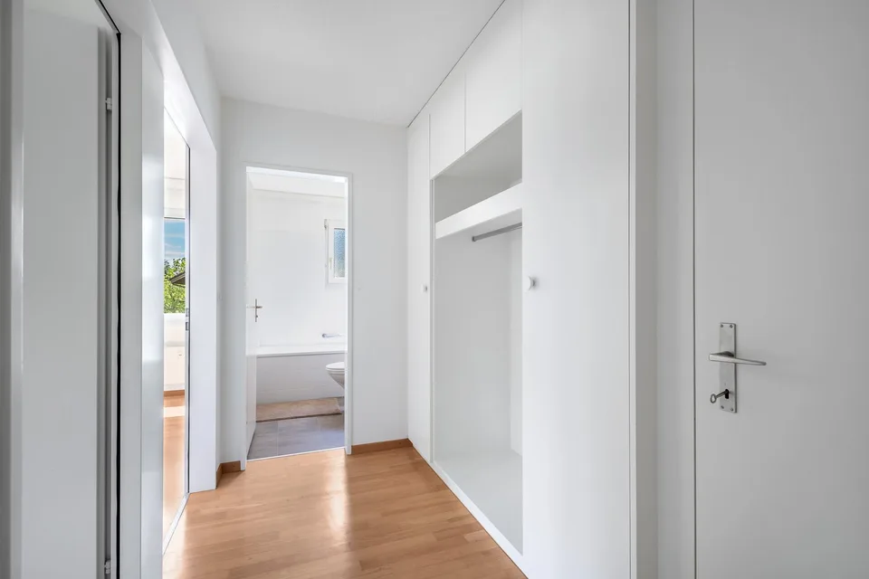 Dachwohnung mit Cheminée -  befristet - 30.06.2027