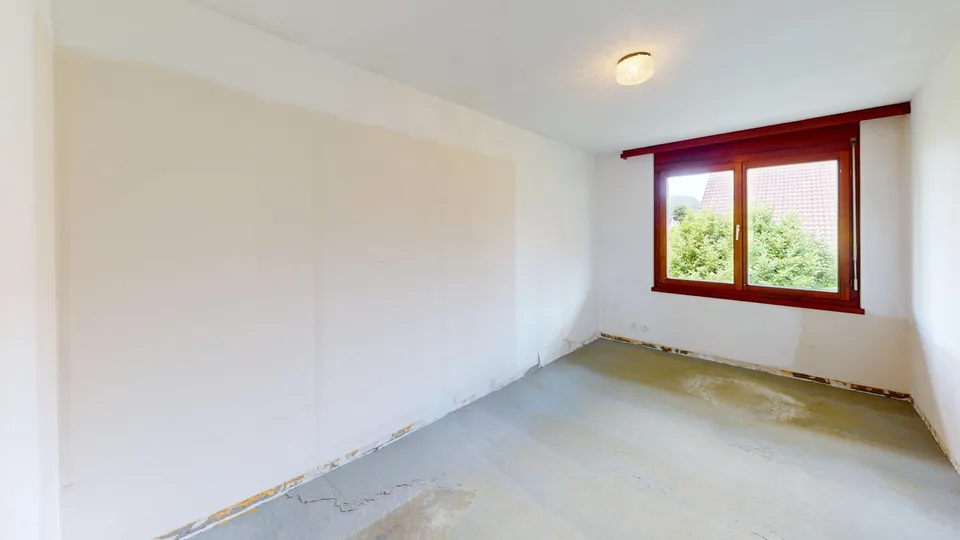 L'opportunità: appartamento spazioso 4,5 locali con potenziale di ristrutturazione e balcone soleggiato – foto 15 di 16