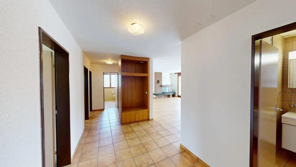 Die Gelegenheit: grosszügige 4.5-Zimmerwohnung mit Renovationspotenzial und sonnigem Balkon