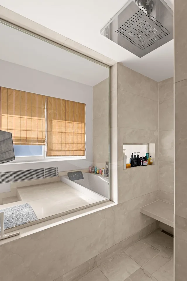 Anières village, a rare attic facing the Lake
