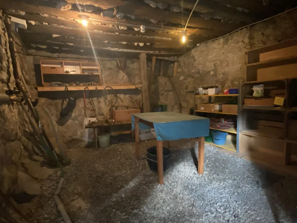 Village house with rental potential in the heart of Arbaz
