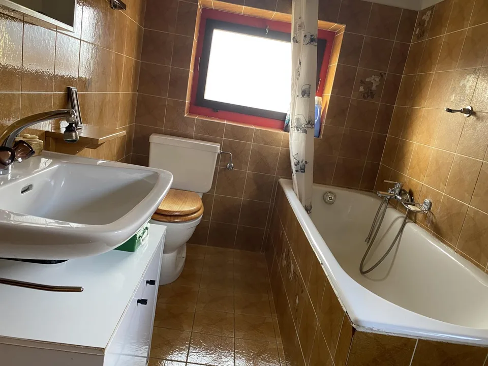 Village house with rental potential in the heart of Arbaz