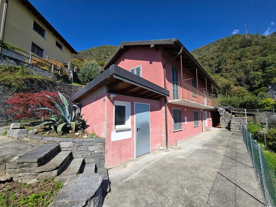 Grande proprietà con vista lago panoramica e terreno edificabile