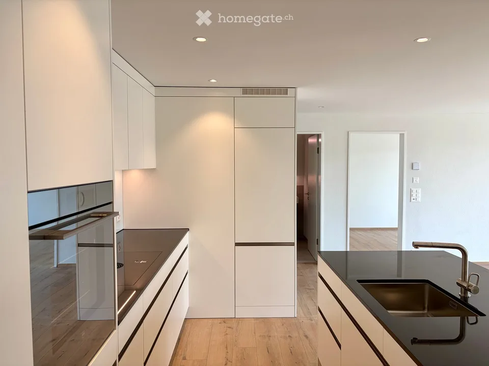 Appartamento moderno di 3,5 locali con vista sulla montagna a Bennau