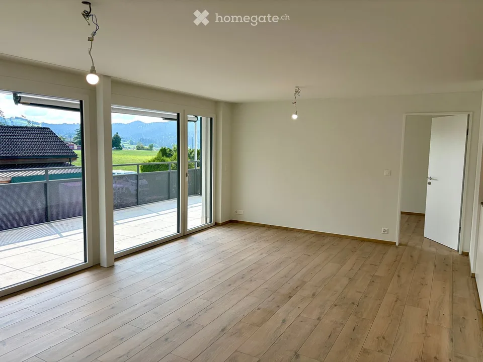Appartamento moderno di 3,5 locali con vista sulla montagna a Bennau