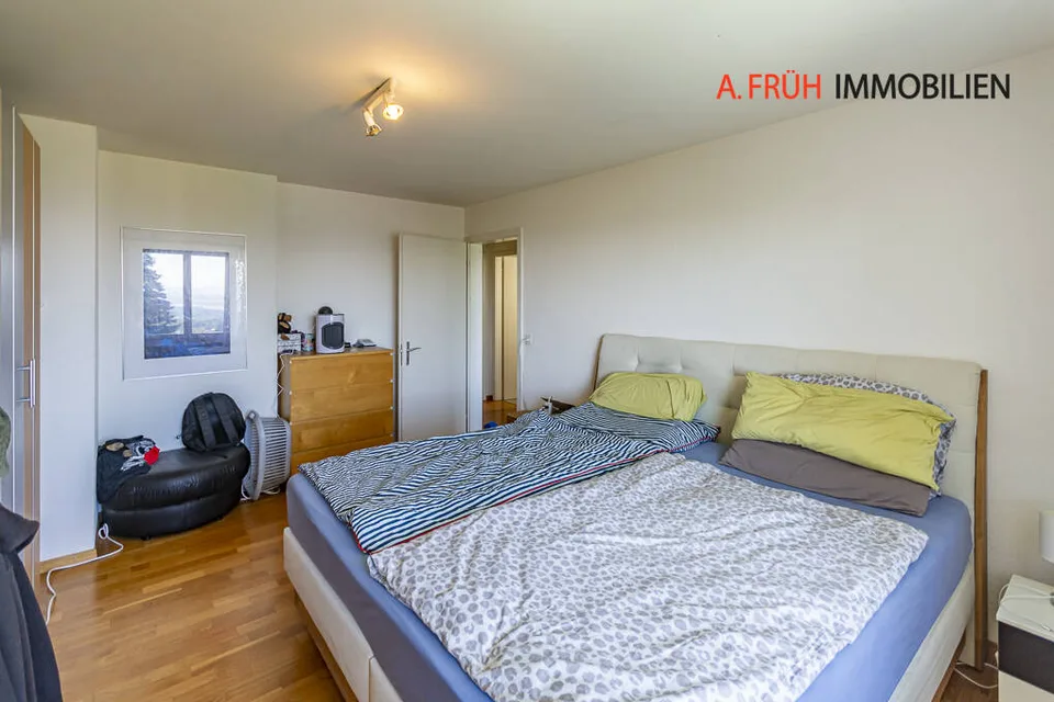 Über dem Aaretal Mehrfamilienhaus mit Blick zu den Alpen – Foto 6 von 13