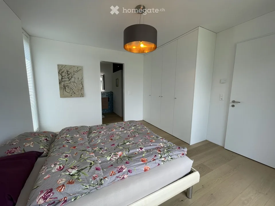 Traumhafte 3.5-Zimmer Terrassenwohnung in Nähe von Aarau (möbliert, befristet für 6 Monate)